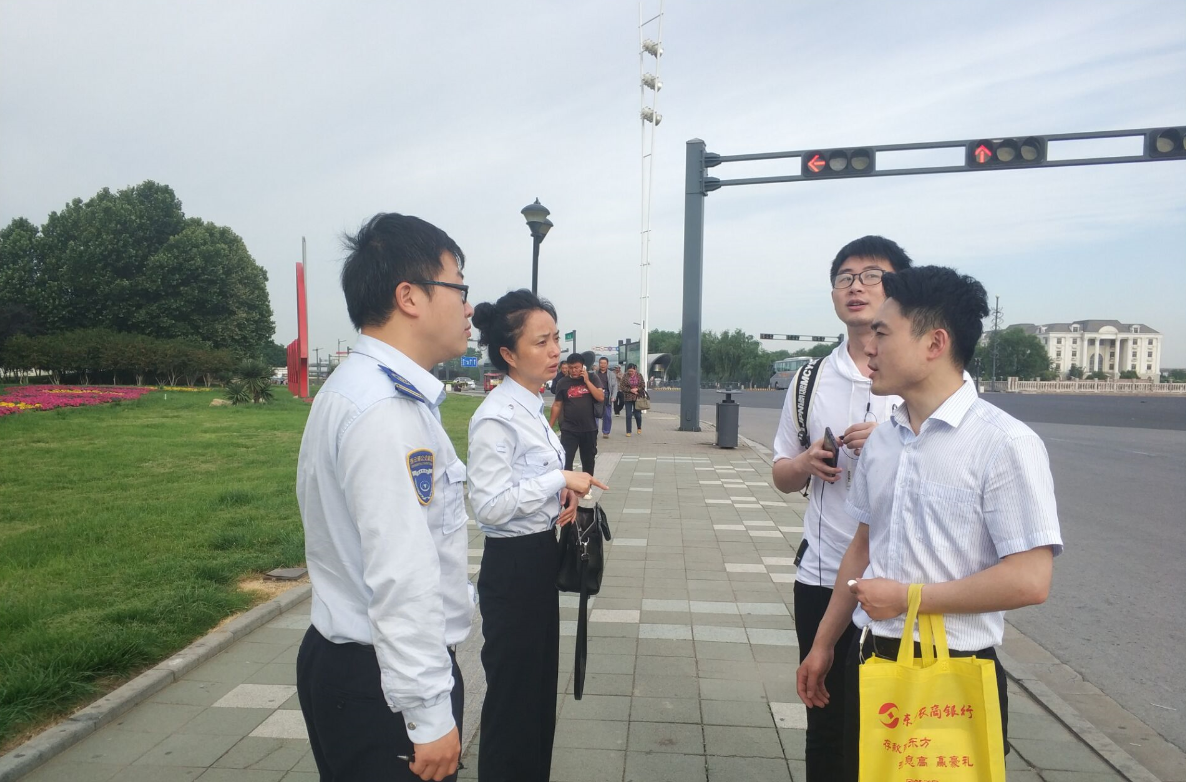 公交集團佳連公司開展“定制公交”線路調(diào)研