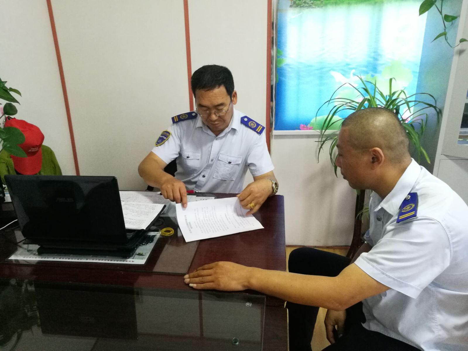 公交集團(tuán)海通公交公司開(kāi)展與駕駛員談心談話工作