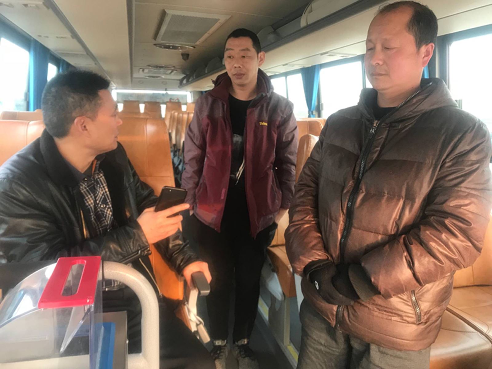 公交集團經(jīng)營發(fā)展事業(yè)部對新進駕駛員開展應(yīng)急處置培訓
