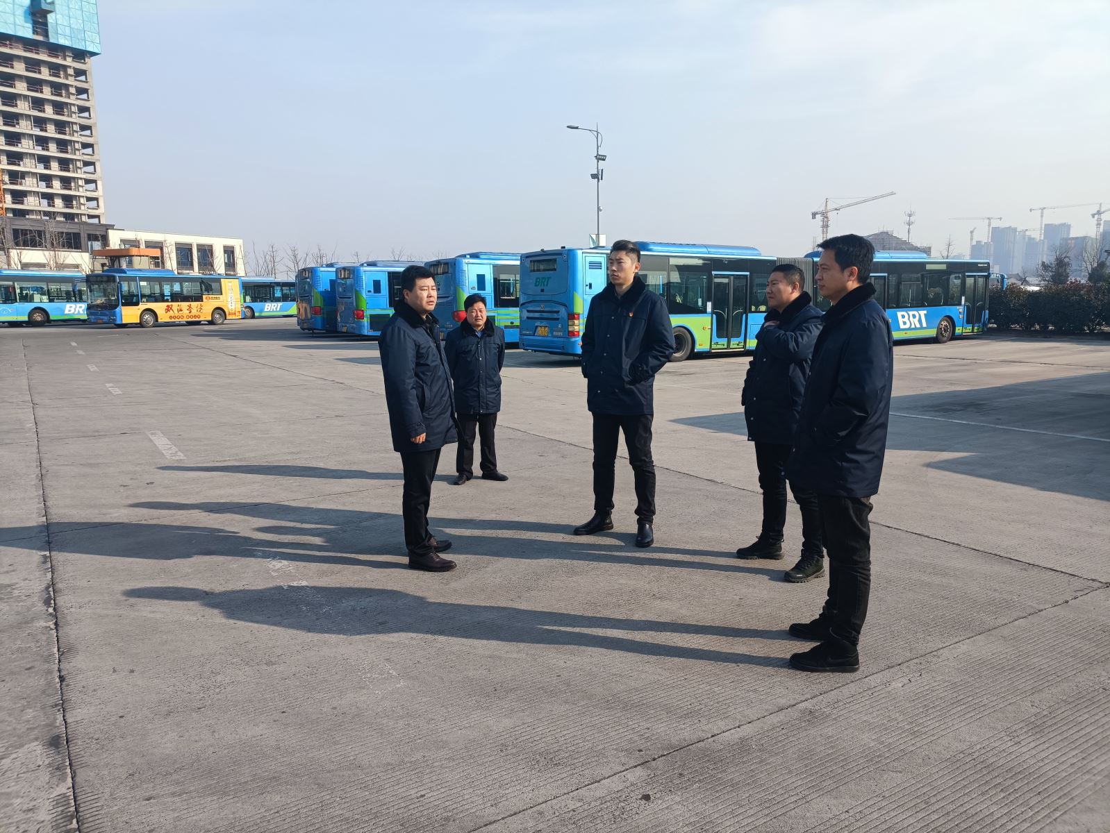 公交集團(tuán)快速公交事業(yè)部開(kāi)展車輛安全隱患大排查工作
