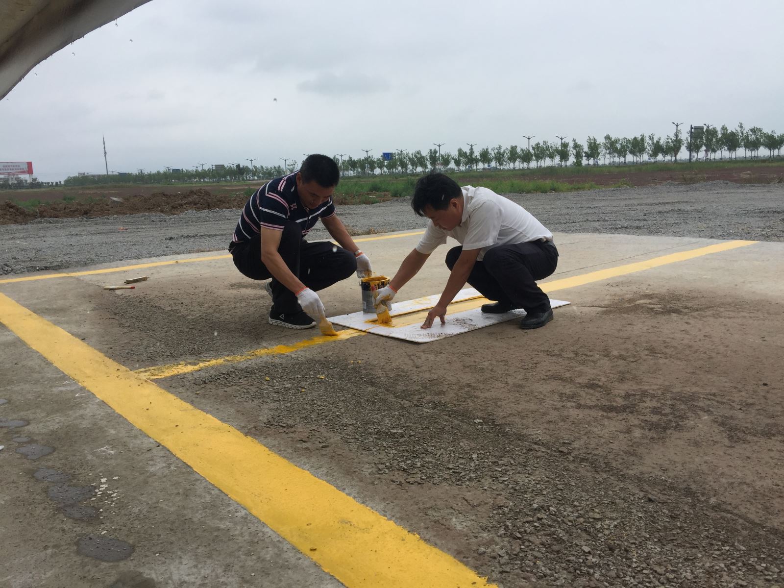 公交集團(tuán)經(jīng)營發(fā)展事業(yè)部積極規(guī)劃車位 改善徐圩停車場軟環(huán)境